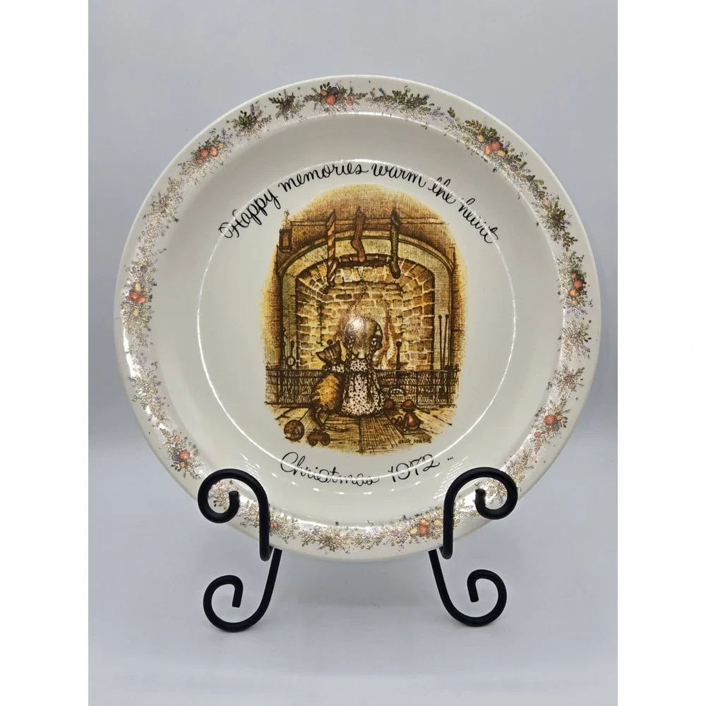Holly Hobbie Plate Christmas 1972‎ Happy Memories Commemorative Edition 10-1/8